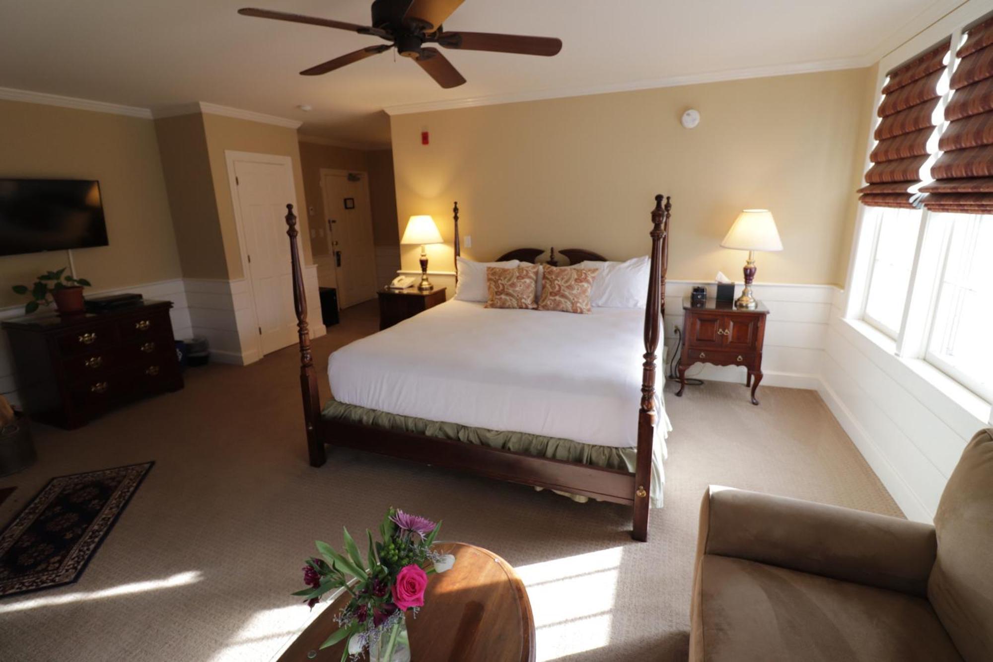 Swift House Inn Middlebury Eksteriør bilde