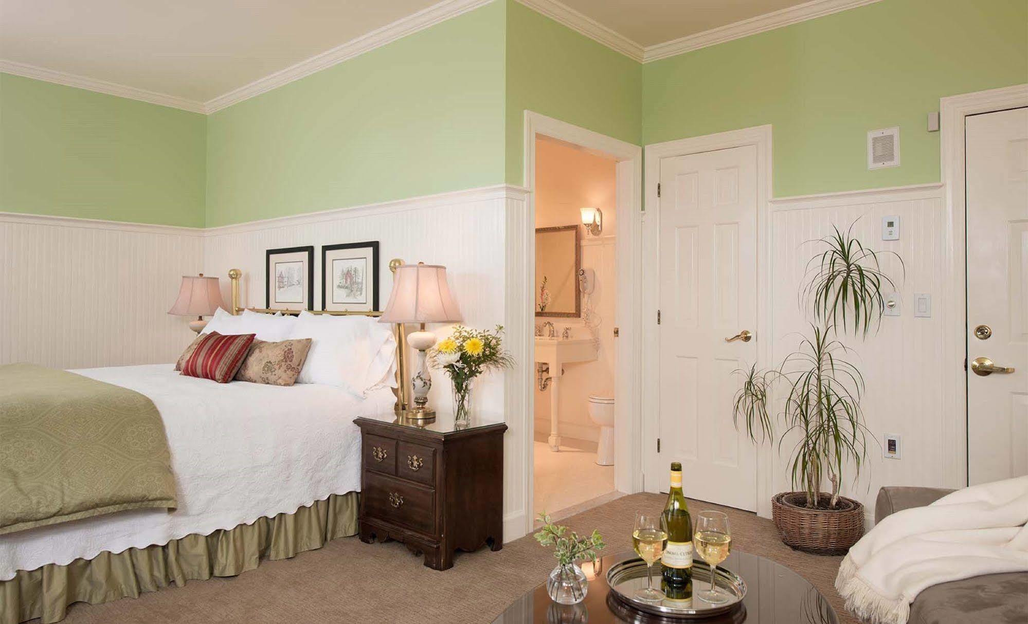 Swift House Inn Middlebury Eksteriør bilde